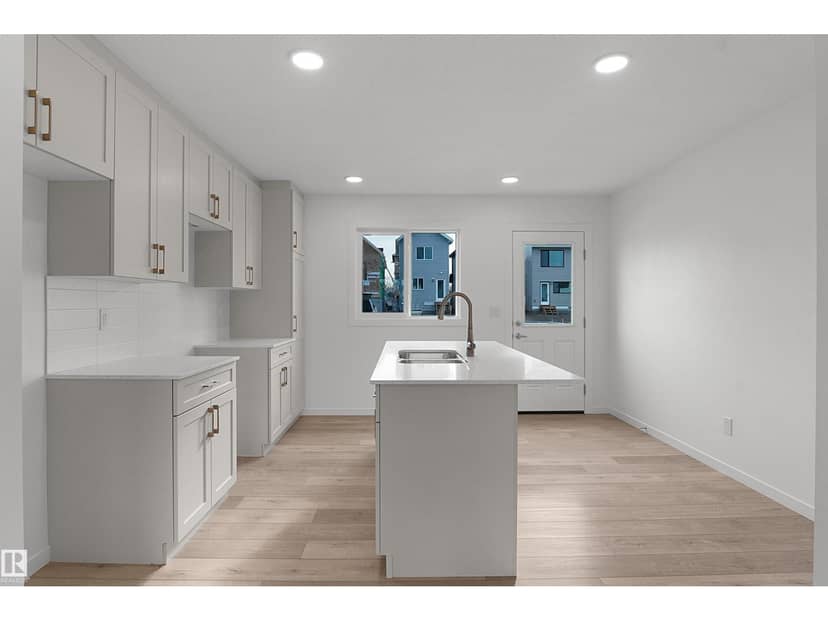 409 Aster Dr NW — photo 10 of 27