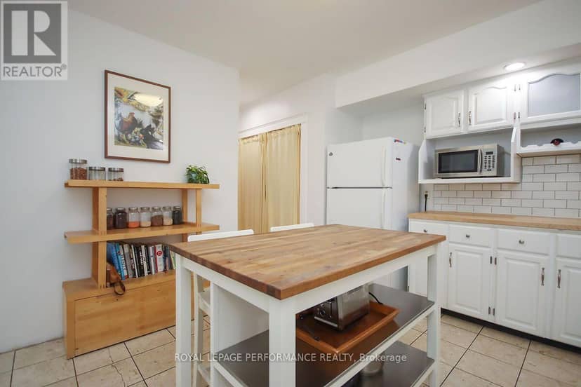 49 Bayswater Avenue — photo 11 of 37