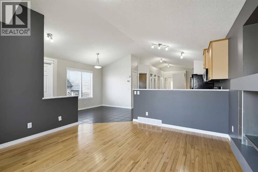 64 Copperfield Rise SE — photo 17 of 40