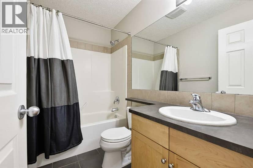 64 Copperfield Rise SE — photo 25 of 40