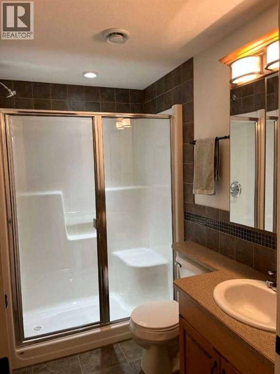315 Centennial Avenue — photo 14 of 26