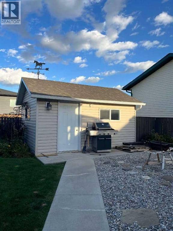 315 Centennial Avenue — photo 25 of 26