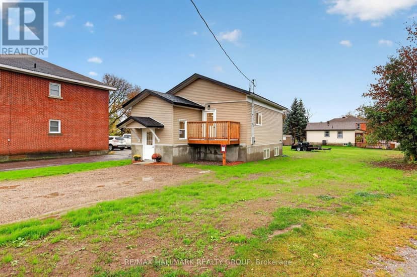 128 Bonnechere Street N, Renfrew, photo 2