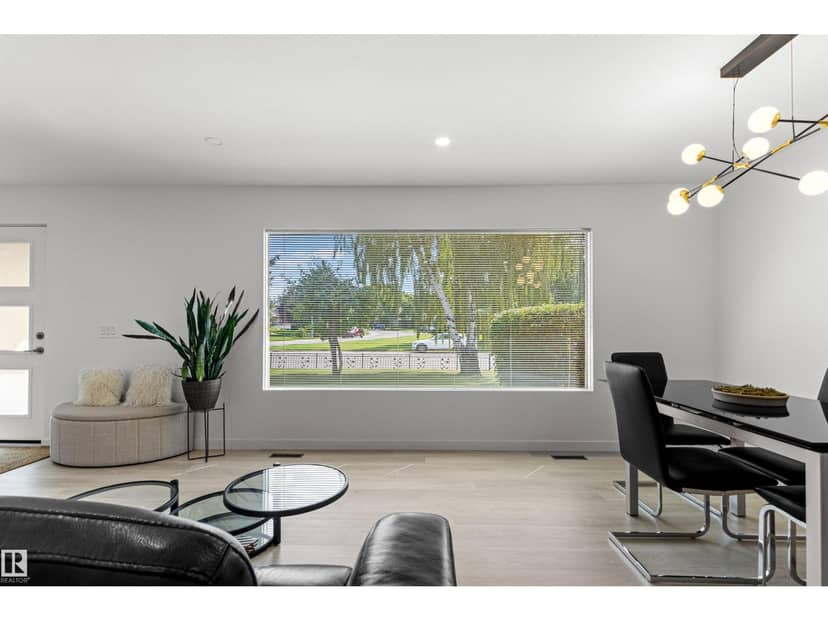 4704 106A AV NW — photo 18 of 40