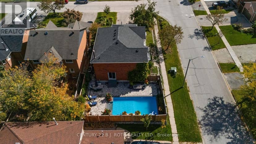 2 Brushwood Crescent — photo 26 of 27