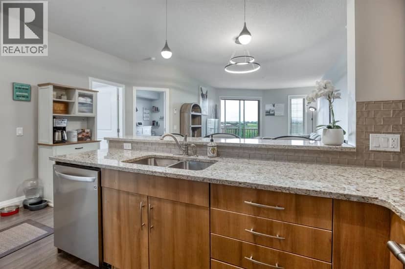 2203, 15 Sunset Square, Cochrane, photo 4