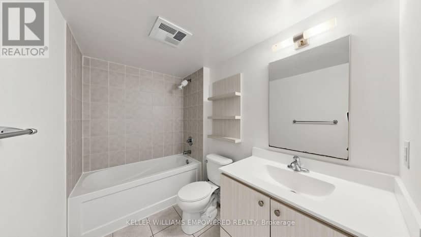 807 - 2015 Sheppard Avenue E — photo 15 of 39