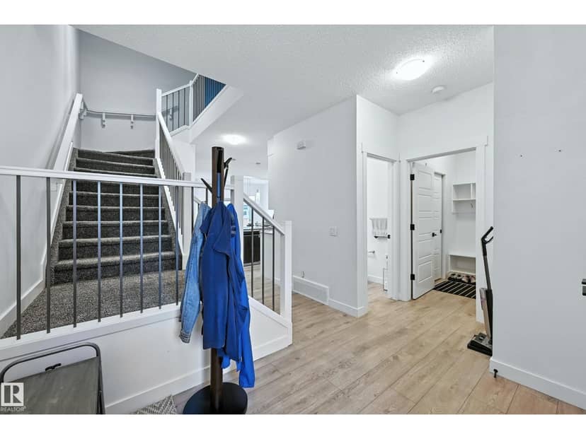 16603 31 AV SW — photo 11 of 32