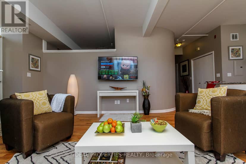 101 - 589 Rideau Street — photo 10 of 24