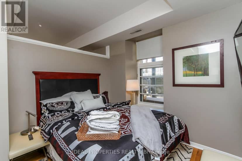 101 - 589 Rideau Street — photo 19 of 24