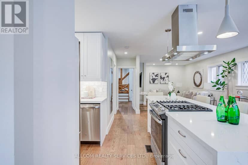 164 Glenvale Boulevard, Toronto, photo 6
