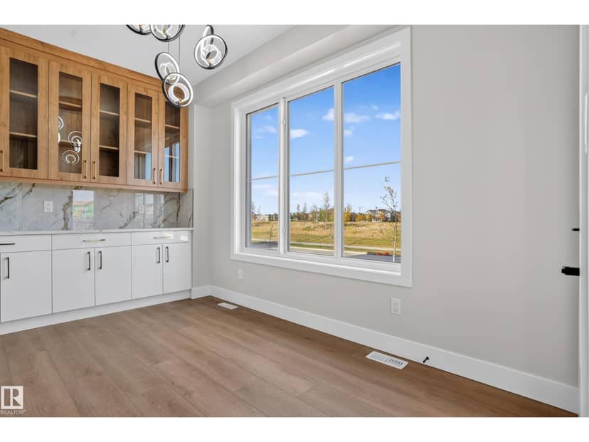 4274 Charles CL SW, Edmonton, photo 8