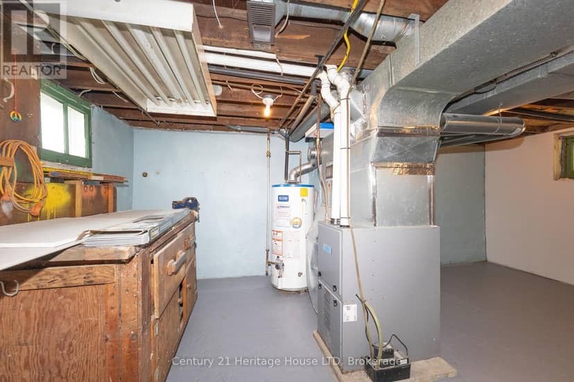 218 Henrietta Street — photo 29 of 34