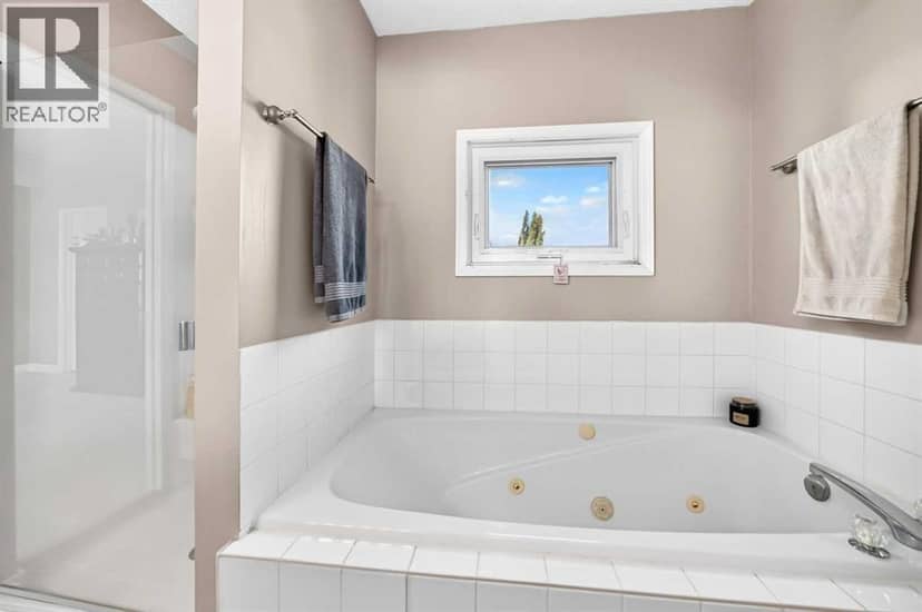 826 Applewood Drive SE — photo 23 of 40