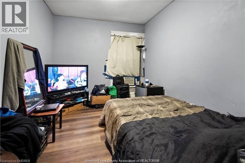 39 Russell Street — photo 15 of 18