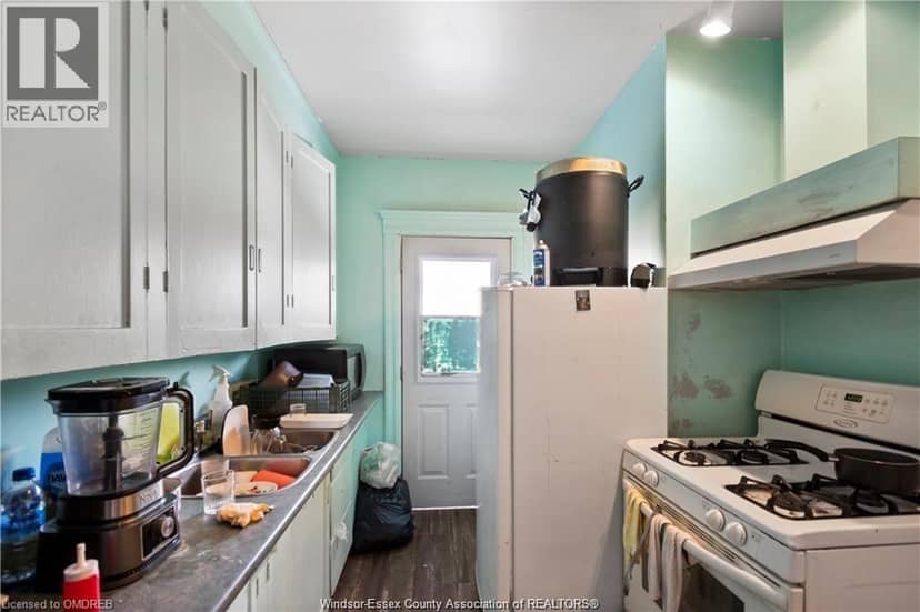 39 Russell Street — photo 17 of 18