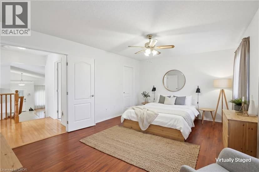 102 COVE Crescent — photo 15 of 39