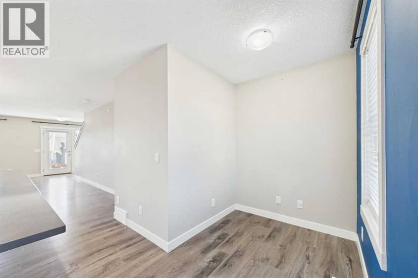 881 Cranston Avenue SE — photo 11 of 26