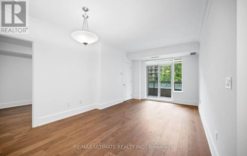 303C - 662 Sheppard Avenue — photo 16 of 40