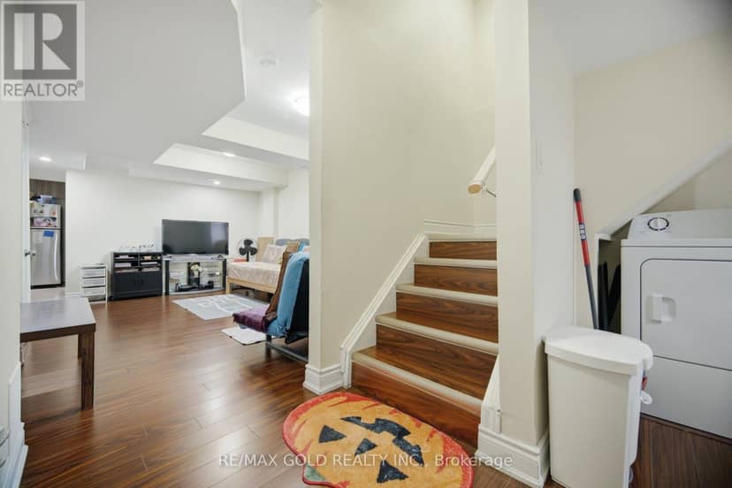 45 Biddens Square — photo 35 of 40