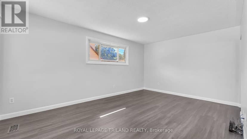 93 Manitoulin Drive — photo 7 of 23