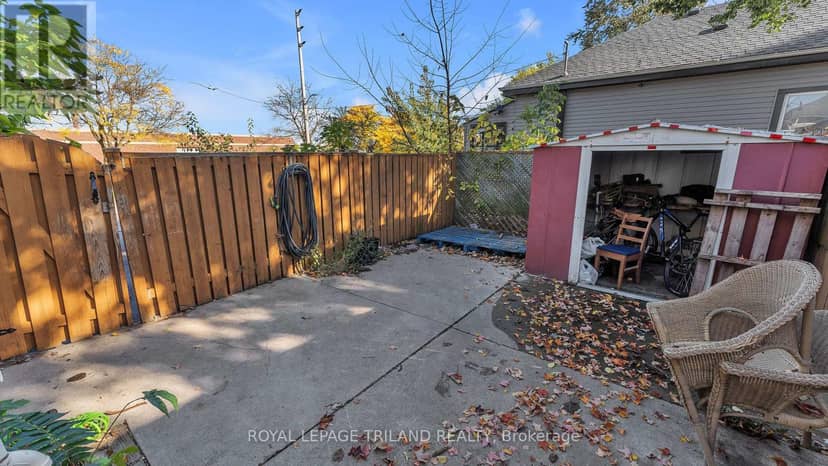 541 Nelson Street — photo 18 of 21