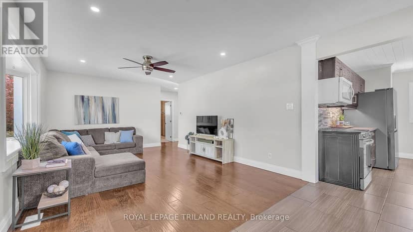 205 Erie Street — photo 9 of 27