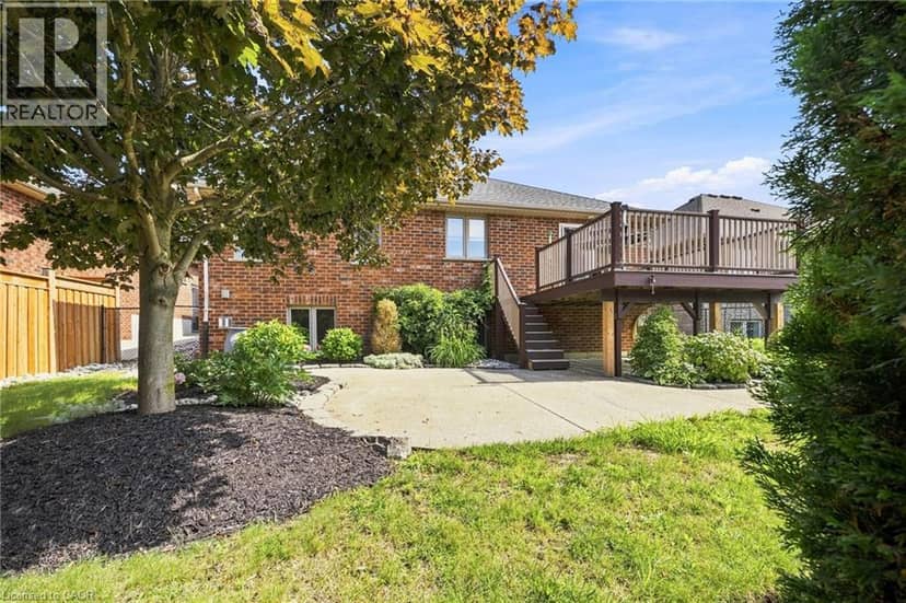 106 KINGFISHER Avenue — photo 2 of 33