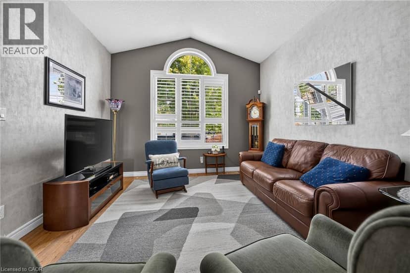 106 KINGFISHER Avenue — photo 7 of 33