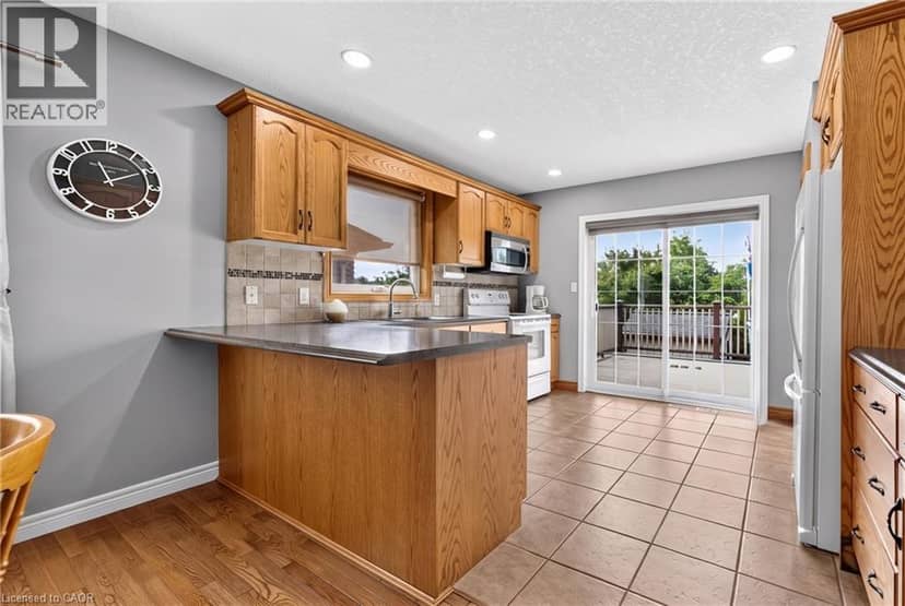 106 KINGFISHER Avenue — photo 9 of 33