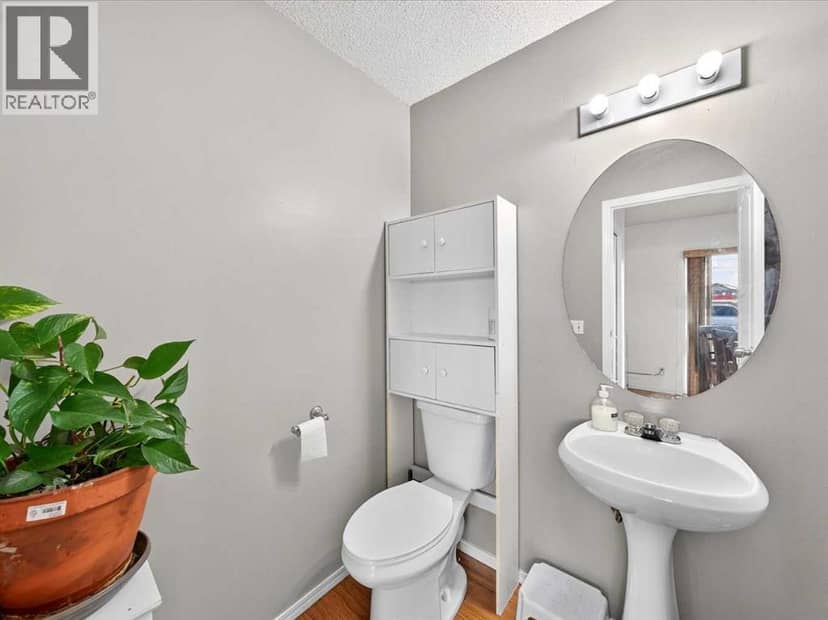 421 Martindale Drive NE — photo 24 of 40