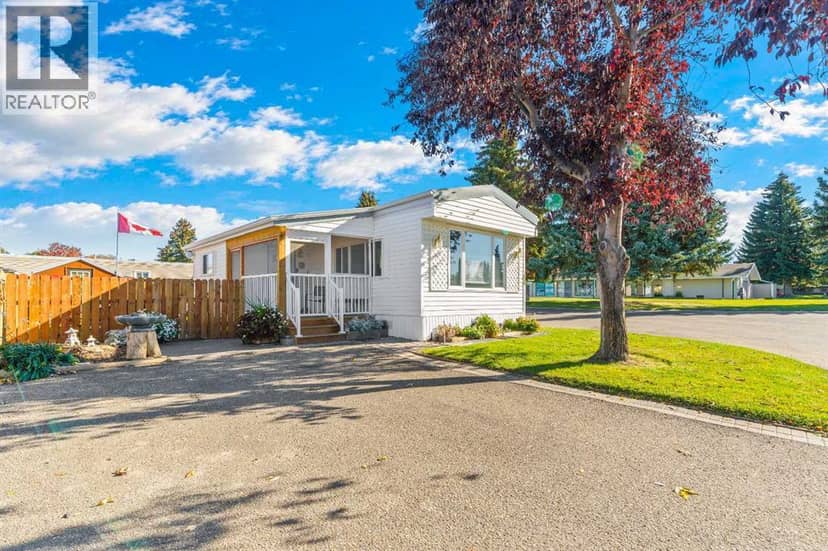 64, 2248 Southview Drive SE, Medicine Hat, photo 2