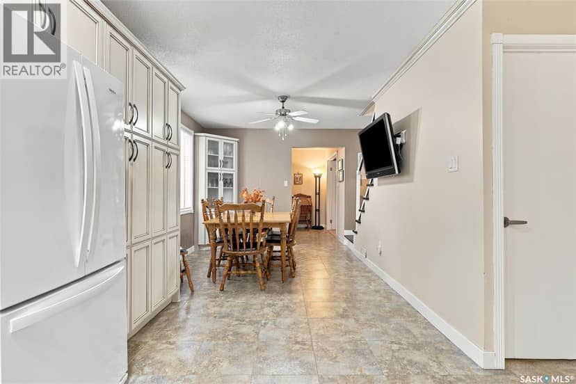 307 Broadway STREET — photo 14 of 40