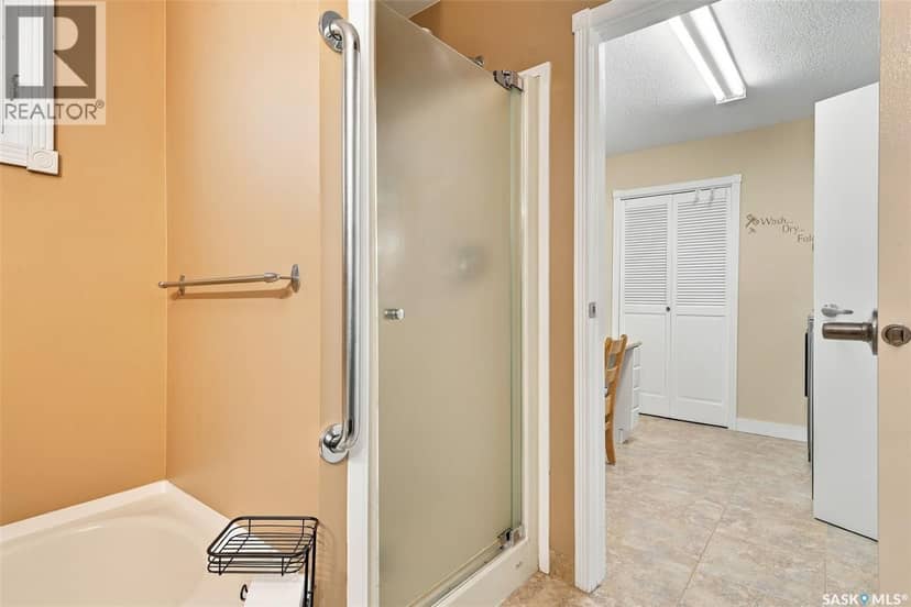 307 Broadway STREET — photo 24 of 40