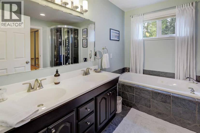 51 Echlin Drive — photo 16 of 40