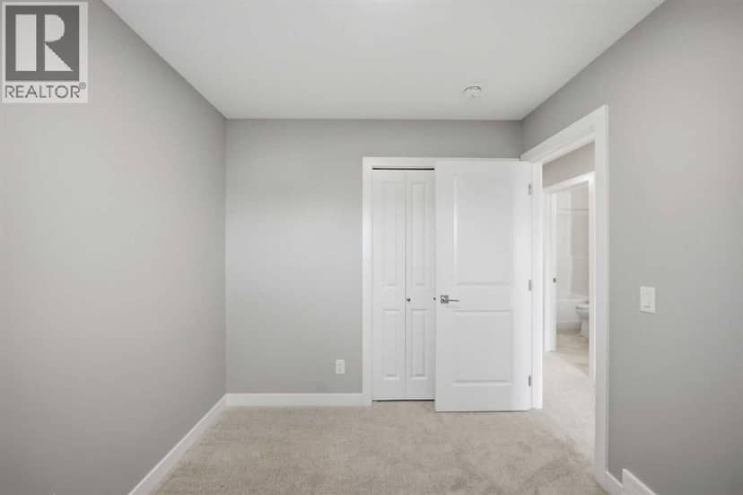 8561 Huxbury Drive NE — photo 26 of 40