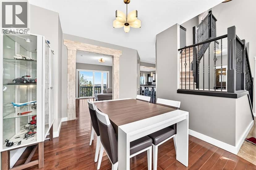 255 Edgebrook Park NW — photo 13 of 40