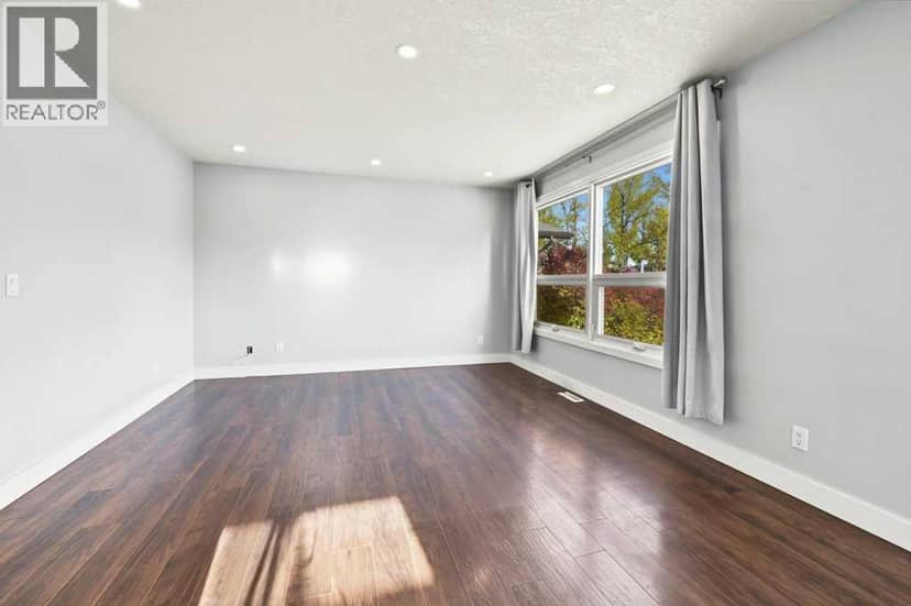 763 Ranchview Circle NW, Calgary, photo 3