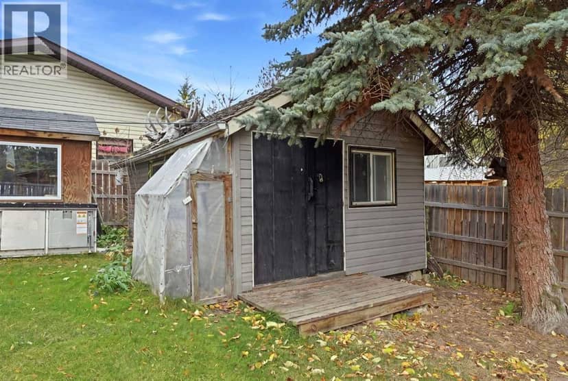 5320 57 Avenue — photo 33 of 36
