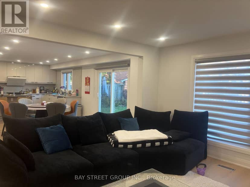 321 Raymerville Drive, Markham, photo 6