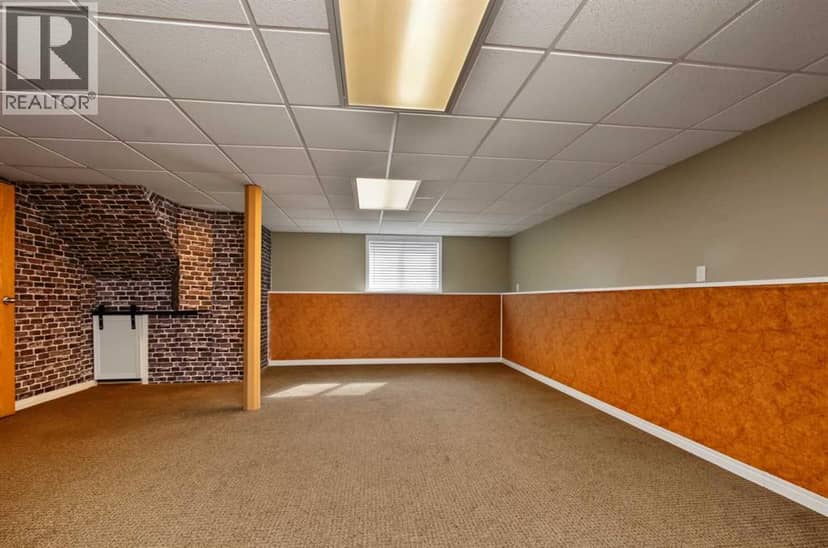 7358 106 Street — photo 15 of 19