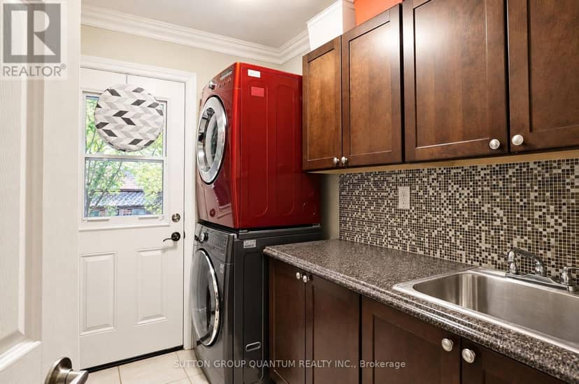1005 Fredonia Drive — photo 24 of 35