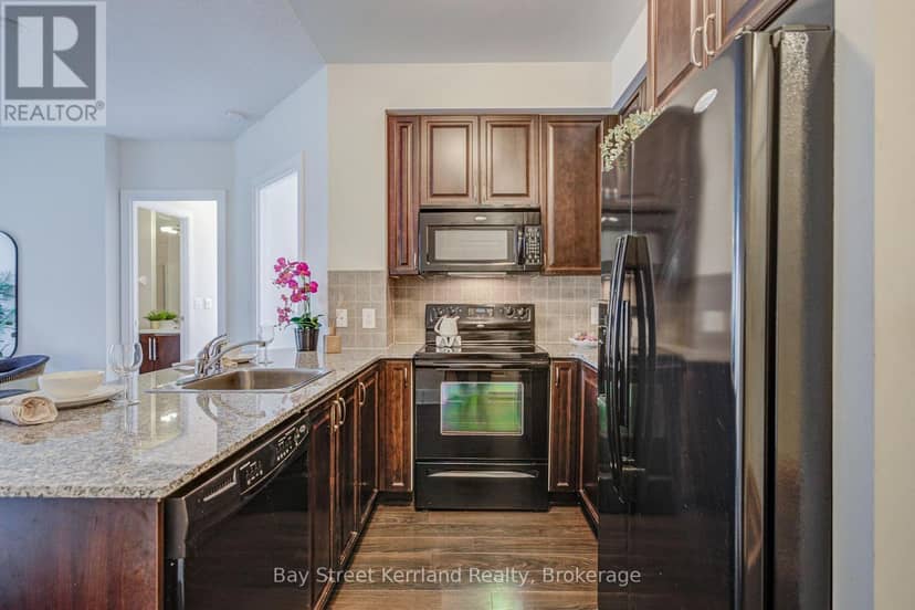 1509 - 330 Burnhamthorpe Road W — photo 7 of 39