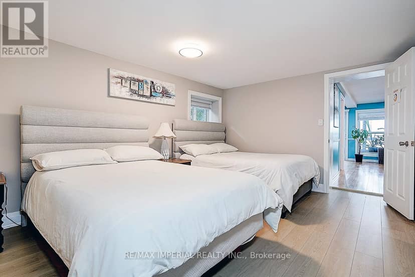 102 Percy Crescent — photo 28 of 40