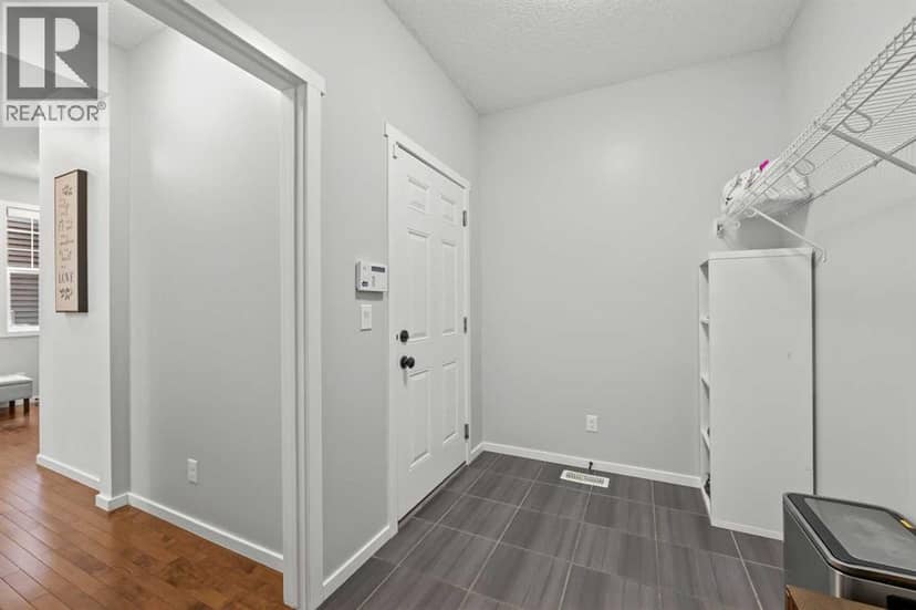 34 Walgrove Terrace SE — photo 14 of 40