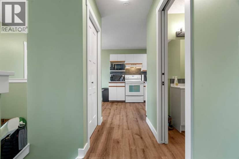 1, 29 Poplar Avenue — photo 13 of 40