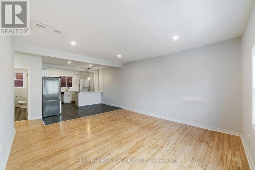 208 Mary Street — photo 17 of 29