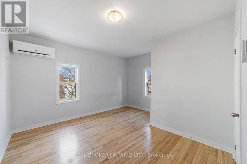 208 Mary Street — photo 22 of 29