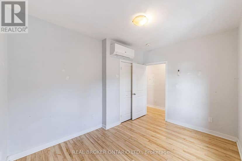208 Mary Street — photo 25 of 29