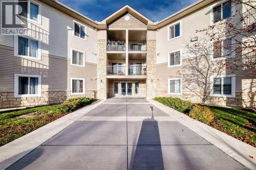 2105, 2371 Eversyde Avenue SW, Calgary, photo 2